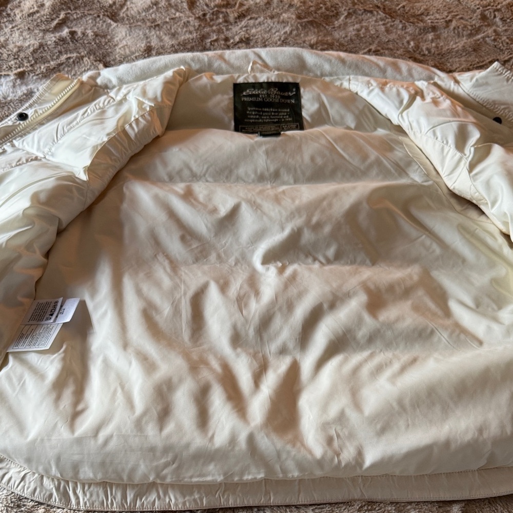 Eddie Bauer Premium Goose Down Vest – Women’s Size L - Picture 9 of 10